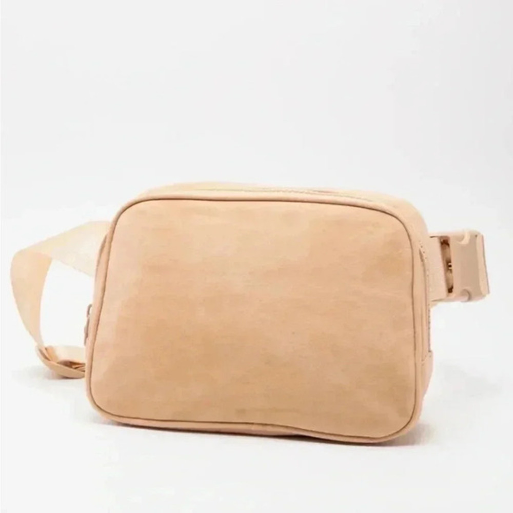 Fanny pack, faux suede, adjustable strap, zip closure, free shipping NWT